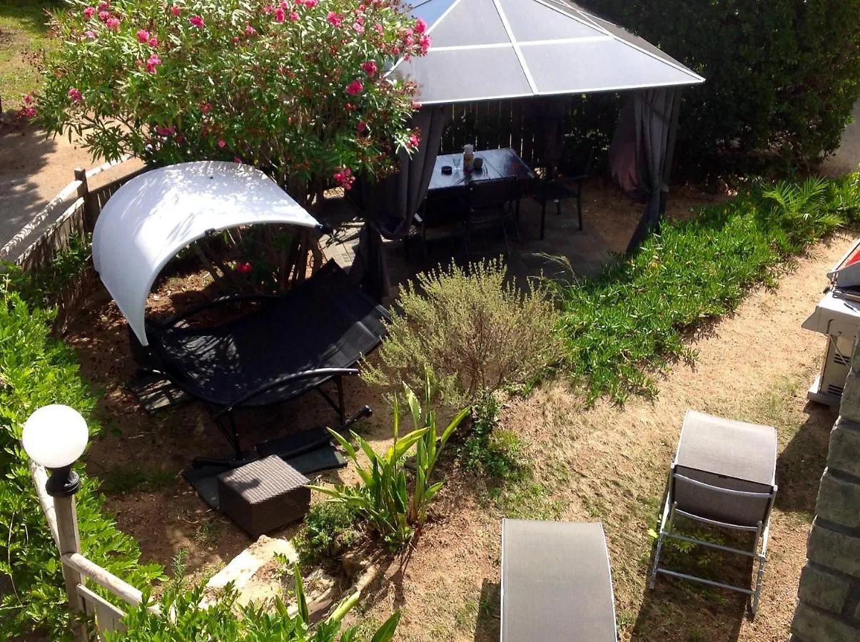 Appartement Charmant A Frejus 40 M² Proche Du Jardin