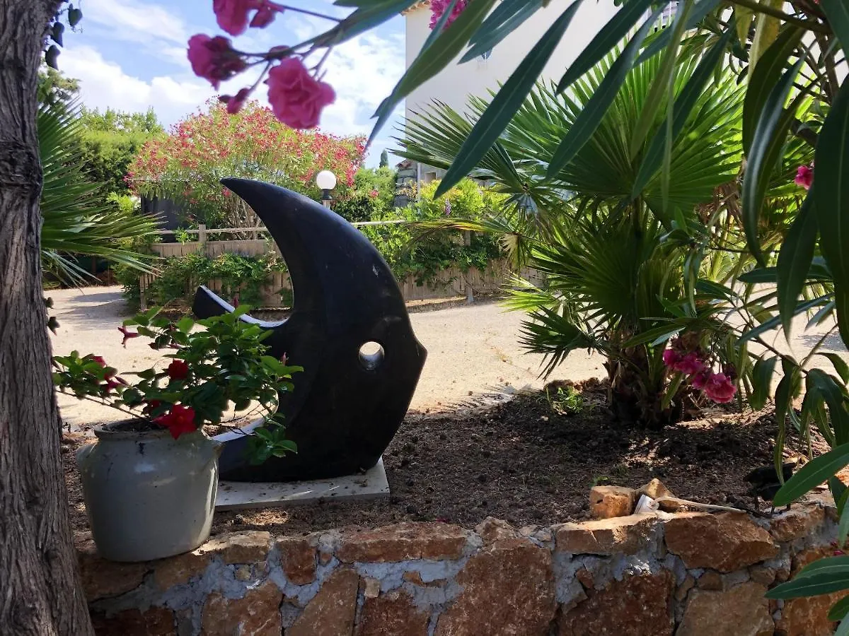 Appartement Charmant A Frejus 40 M² Proche Du Jardin France
