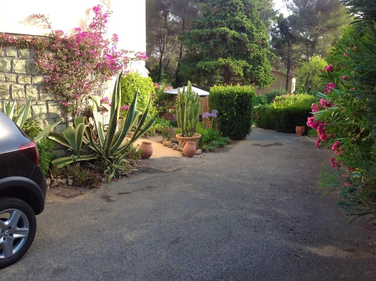 Appartement Charmant A Frejus 40 M² Proche Du Jardin Apartment