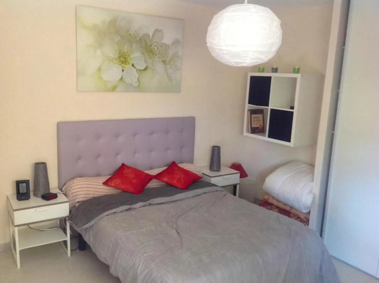 Appartement Charmant A Frejus 40 M² Proche Du Jardin